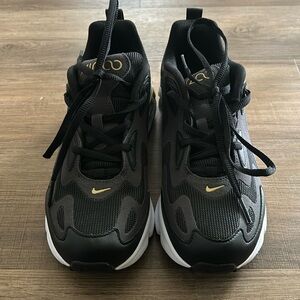 Nike Air Max 200 Black and Gold Size 4Y